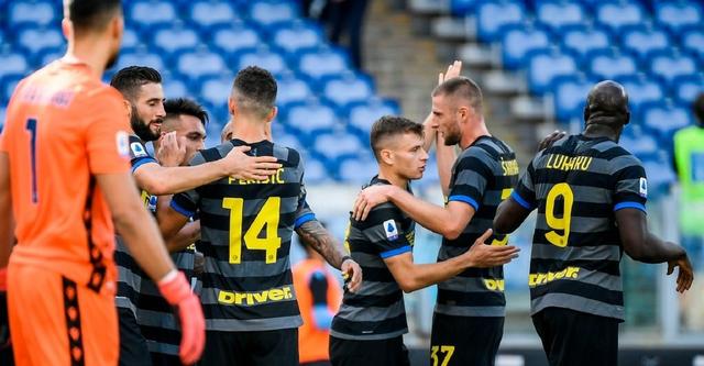 在杯赛上 在杯赛上